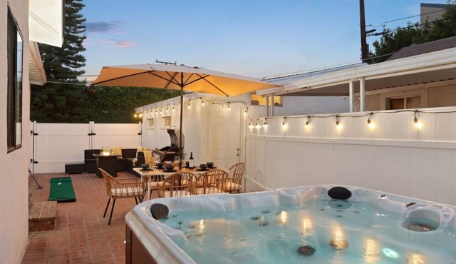 Luxury Oasis in Culver city!Free Parking & Jacuzzi