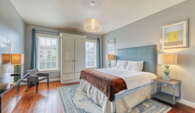 Luxury vacation rental with ample privacy - highly walkable, close to downtown