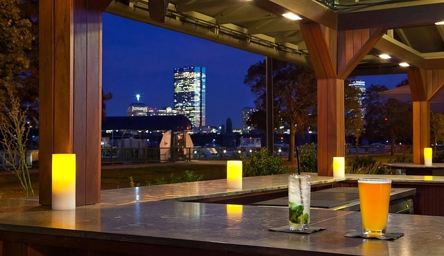 Make Your Trip More Enjoyable! w/Indoor Pool, Pets are Allowed Here!