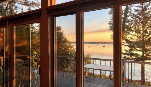 Mid-coast Dream- Beautiful Oceanfront home with spectacular views!