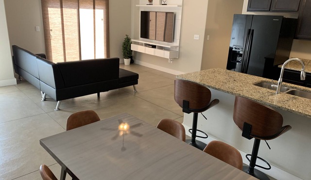 Modern 3 Bedroom Executive House by AFB