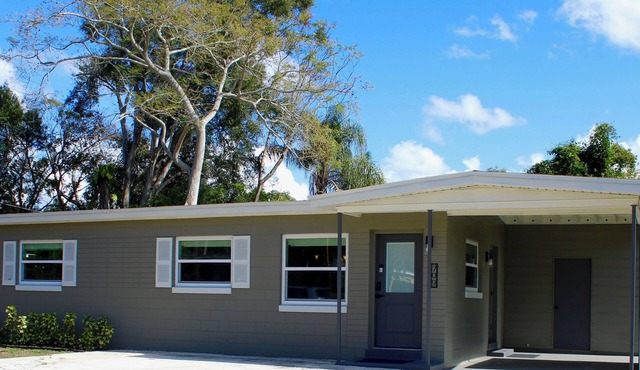 Modern Central Florida Home Ideal for Short or Extended Stays!