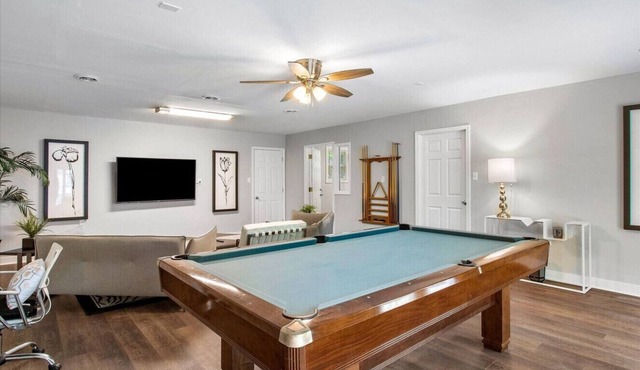 Modern Comforts, Classic Charm: Neighborhood Gem