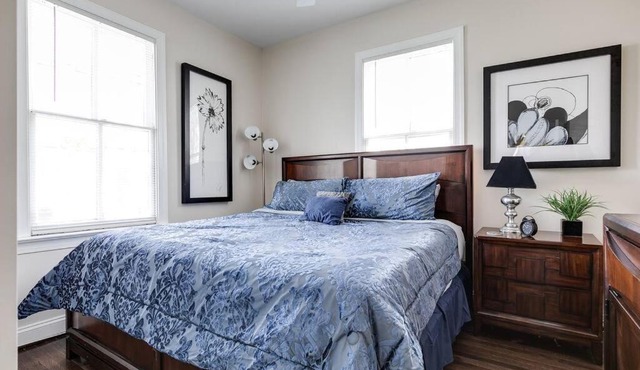Modern, Convenient Gem: Urban Retreat 'n Richmond