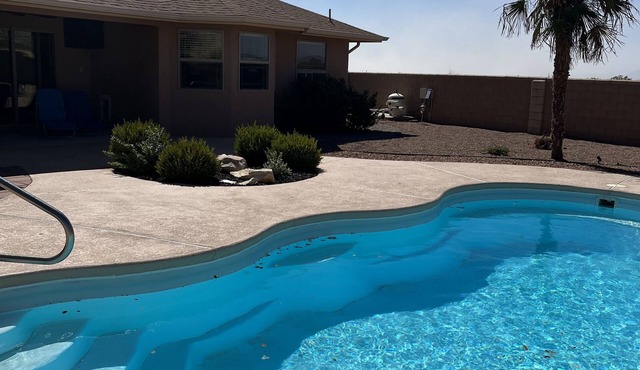 Modern Desert Oasis with heated pool, hot tub and game room