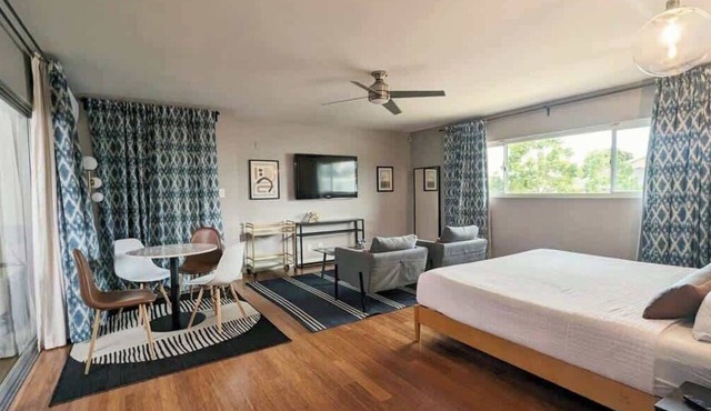 Modern Guest Villa Near LAX, SoFi & Beaches