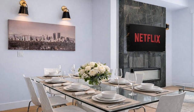 Modern Spacious Home Near University, Stadium & Hospital + A/C