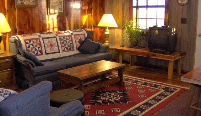 Mount Magazine View Cottage/Cabin - A Great Escape in Arkansas
