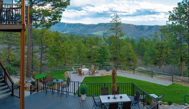 Mountain Home on 8 Acres - Amazing Views/Outdoor Spaces - 19 Min to DGO