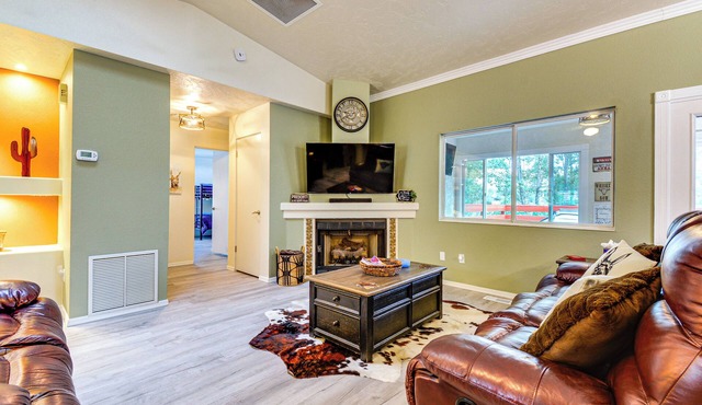 Mountain-View Deck: Pet-Friendly Home in Prescott
