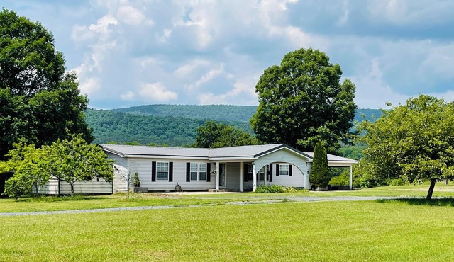 Mountain View Stay LLC - The perfect place to get away, relax and enjoy nature.