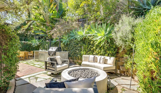 Near Balboa Park & Comic-Con: Gem w/Private Yard!