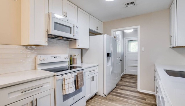 new Grace’s Getaway - sleeps 6