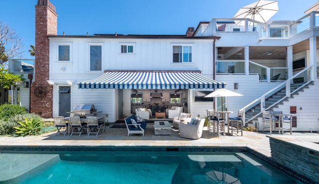 New Luxury Home on Double-Lot w/Heated Pool, Spa & Yard, Easy Stroll to Beach