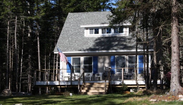 New Secluded Deer Isle Cottage With Island Views - Quiet Woodland Retreat