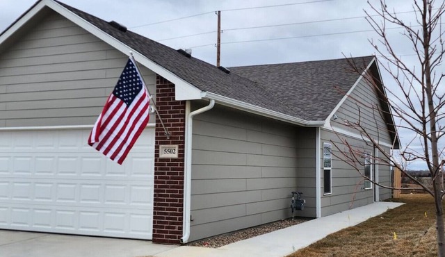 New single level 3 bed 2 bath