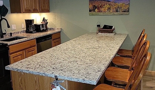 Nice Condo At Attitash Mountain Village, Close to Storyland, Location!