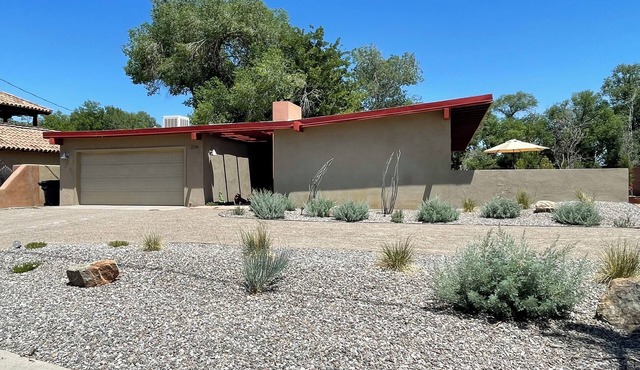 North Valley Mid Century Modern Retreat