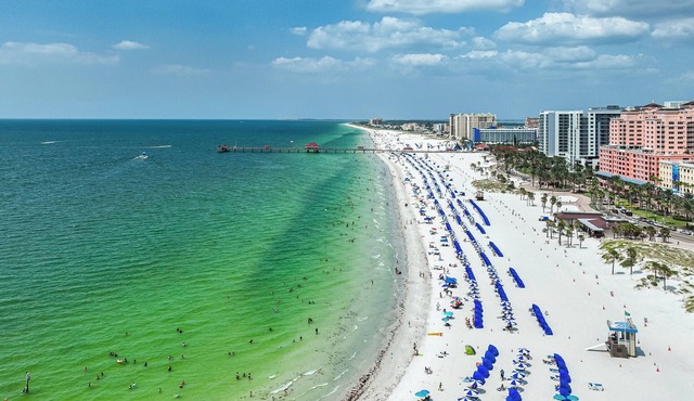 Ocean Front Beach in Clearwater 2BB 2BA