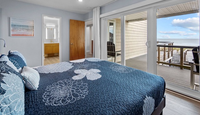 Ocean front 5 Bedroom 3 bathroom with Gym