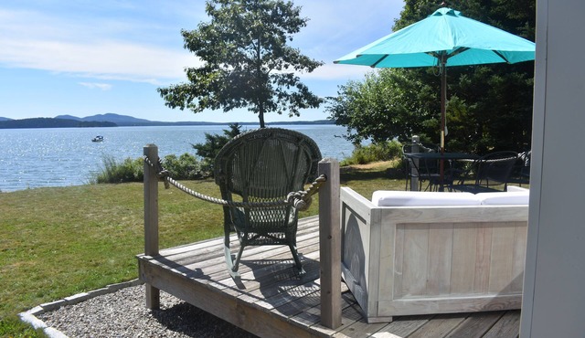 Oceanfront cottage with gorgeous views of Cadillac Mt.,seals and ocean birds