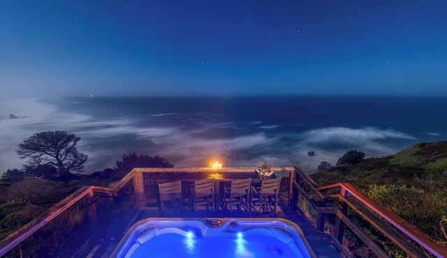 Oceanfront/Stunning Views/Hot Tub/Contemporary