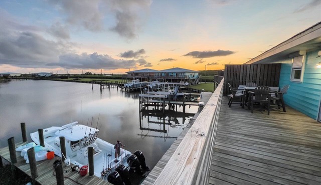 Offshore Paradise: Steps from the Gulf