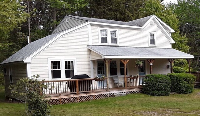 On Sebasco Estates, 4 Bedroom House, Ocean Views, Close to Beaches and Golfing.