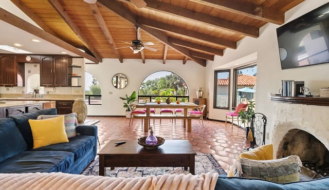 Panoramic Spanish Oasis + Pool & Hot Tub