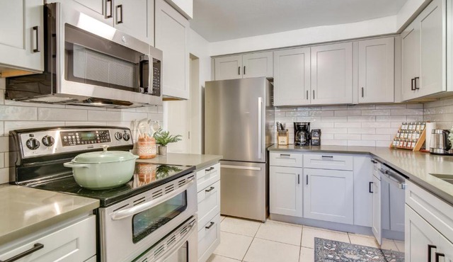 Peace & Serenity in Gresham! Sleek Home w/Yard in Gresham