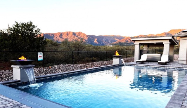 Peak Ridge-Great Views, park, Pool, and Hot Tub