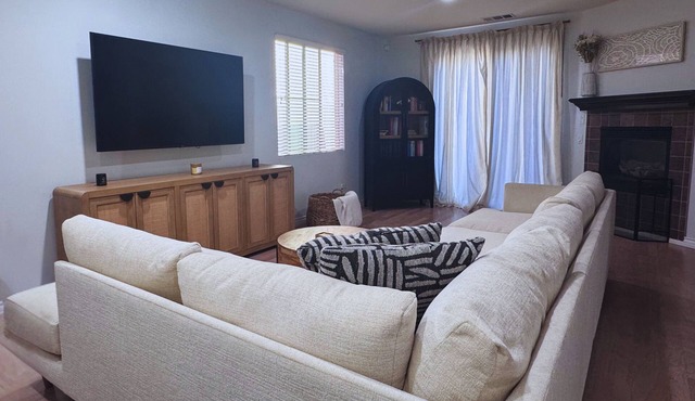 Perfect for World Cup! Stay minutes from the action in a home near SoFi Stadium.