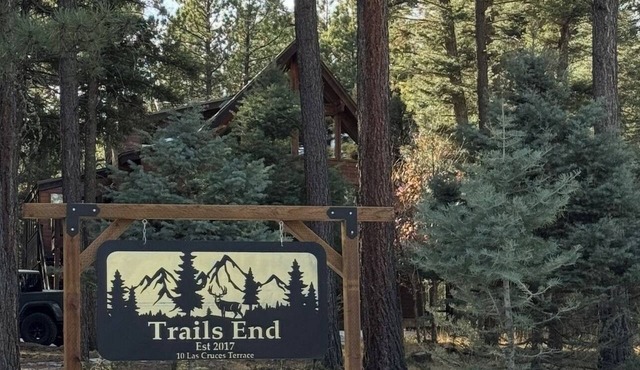 Perfect getaway for summer activities, Great views and hiking trails near by,