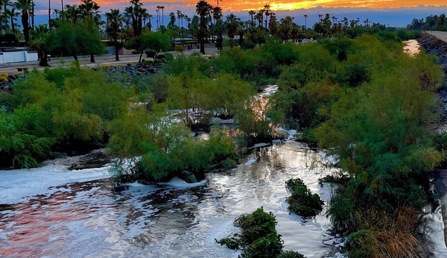 Perfectly located Palm Springs 2 bedroom 2 bathroom ground floor pool side condo