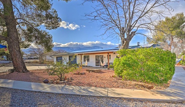 Pet-Friendly Gem w/Treehouse: 20 Mi to Sedona