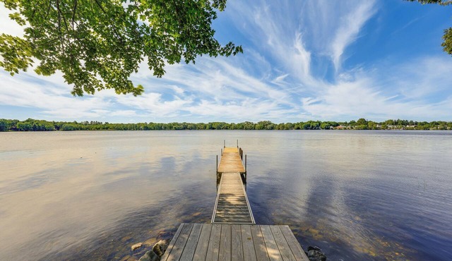 Pets Welcome! Lakefront Retreat w/Dock in Newport