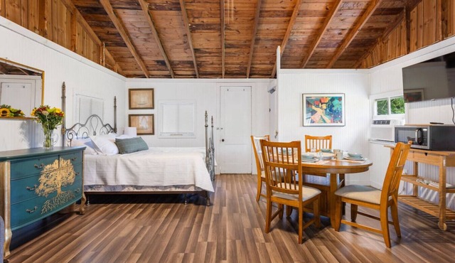 Plum Point Cottage #1