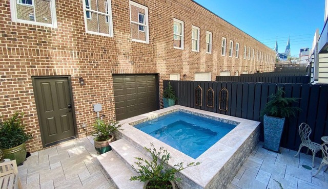 Plunge Pool and Parking, 3 Stories in Historic Downtown by Lucky Savannah