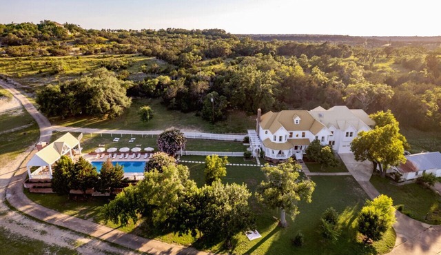 Pool, Pickleball, Indoor/Outdoor Games, Sleeps 30+