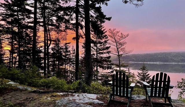 Private Bayfront Home 2 mins from Popham Beach with Hot Tub