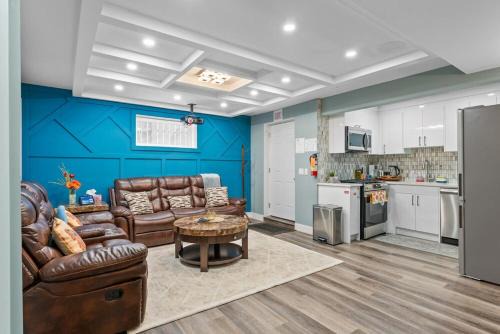 Private Family Entertainer's Suite