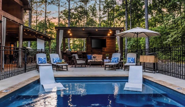 Private Pool Cabin | Swim In Movie Nights | Cabana