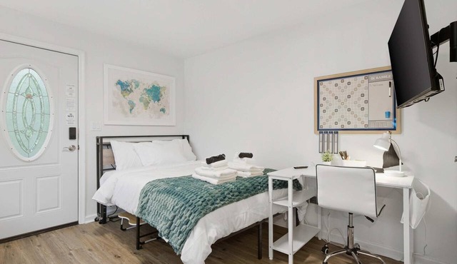 Private Studio Near Springfield METRO