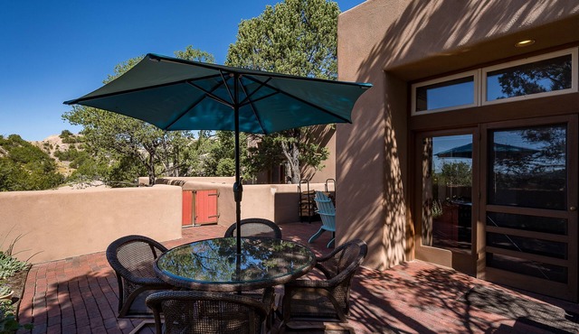 Private, Stylish & Serene with Magnificent Vistas - Casita de Sol y Cielo