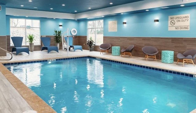 Rare Find! 4 Comfortable Units, FREE Parking, Free Parking, Free Full Breakfast