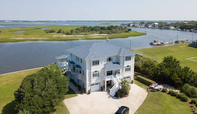 Redone Luxury Waterfront at The Point w/Heated Pool, Hot Tub, Fire Pit, Game Rm