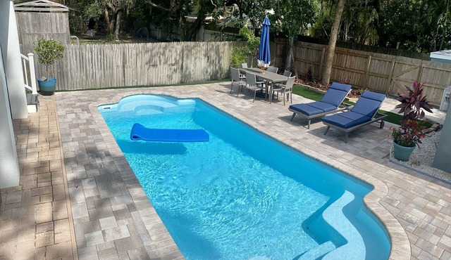 Relaxing Beach Style Home with Heated Saltwater Pool in Crystal Beach
