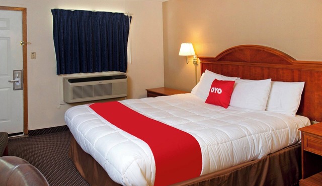 Relaxing Couple’s Getaway – Explore Guymon with Ease! in Guymon