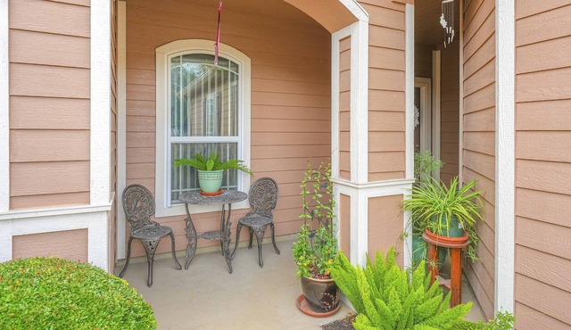 Renovated duplex backing up to a private green space