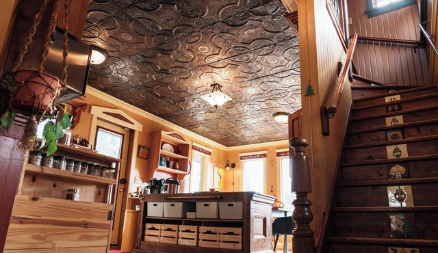 Rest & Relax Alberta Foothills Acreage | Rustic Home, Scenic Views, 7 Acres